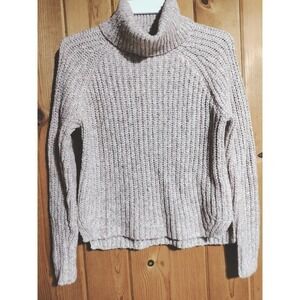 Abercrombie and Fitch light pink knit turtle neck sweater size XS